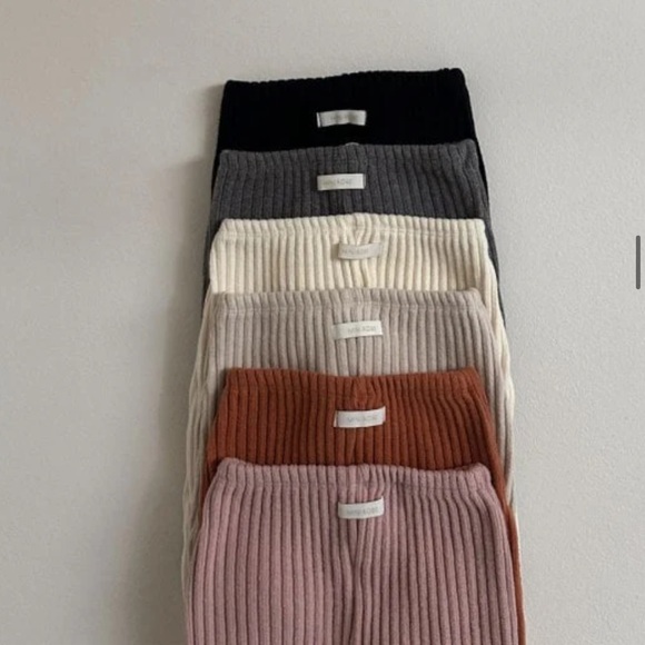 Mini Robe Ribbed Leggings - Picture 3 of 3